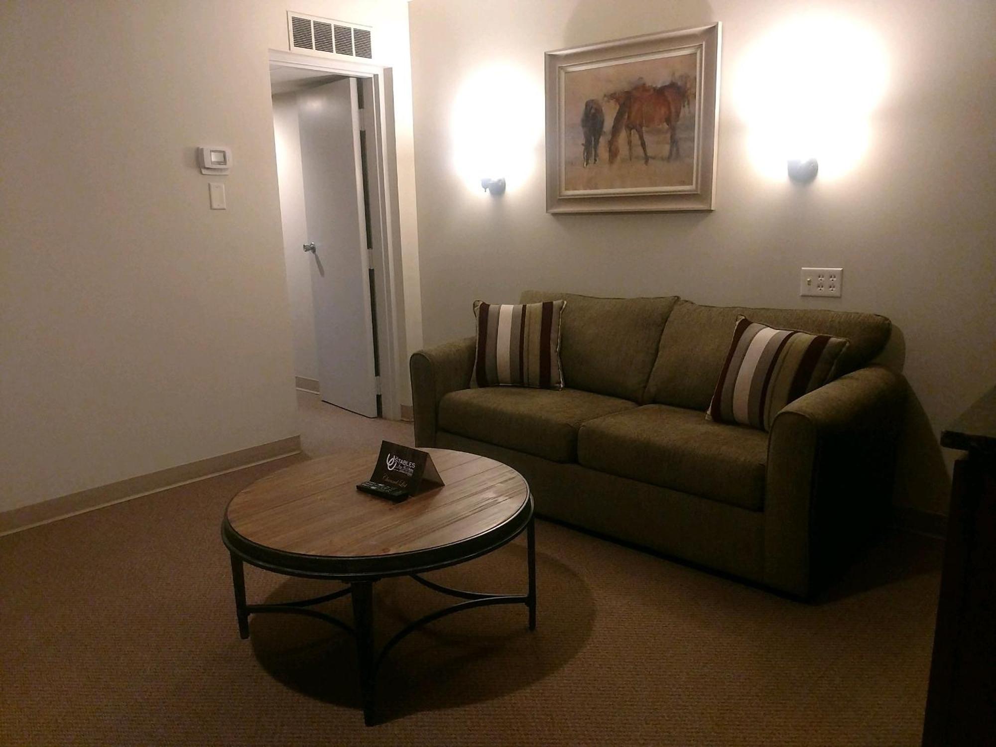 The Stables Inn & Suites Salem 외부 사진